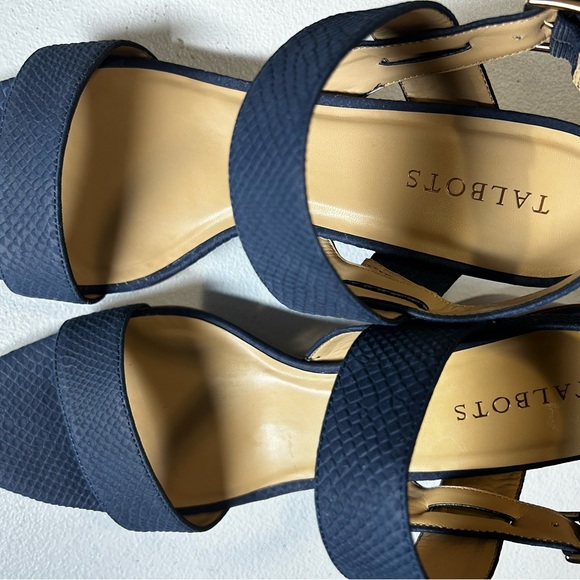 Talbots Blue Sandals with Adjustable Ankle Strap and Textured Design - Picture 7 of 12
